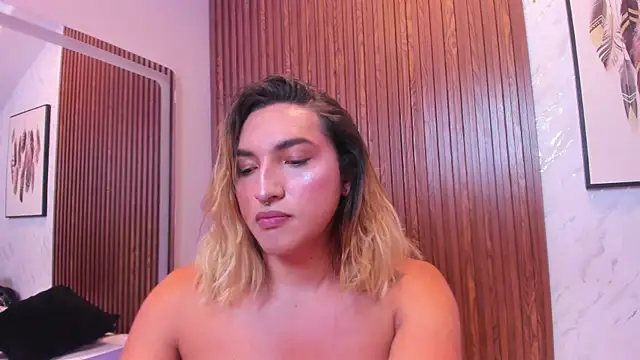 TomLondon_ লাইভ XXX চ্যাট