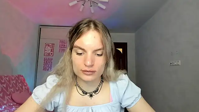 milliKira006 Chat XXX in diretta