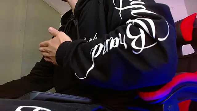 Živý XXX chat alexgiraldo__