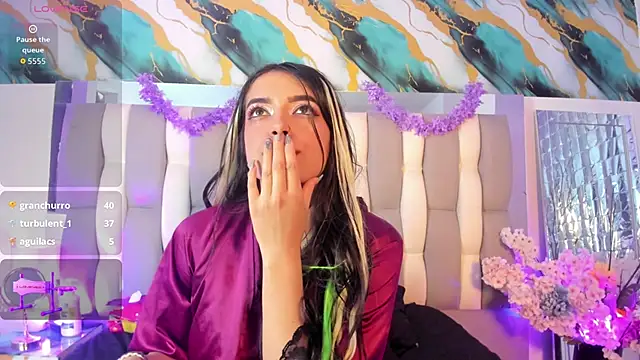 IsaDiiaz Chat XXX live