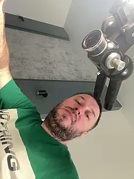 DorianJeday Show in webcam