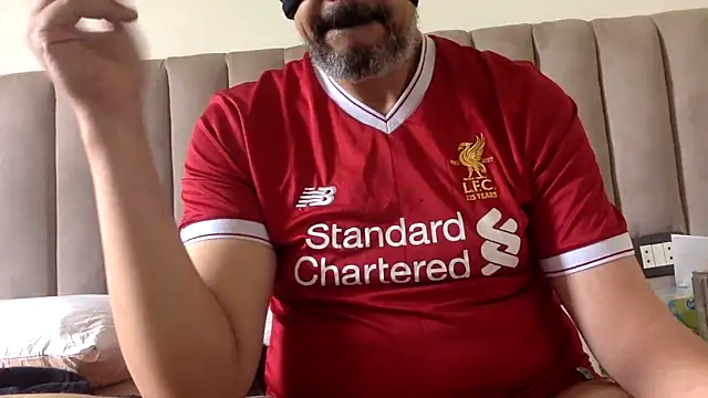 CaiBull Live XXX-chat