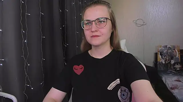 MissBrightShine live XXX chat