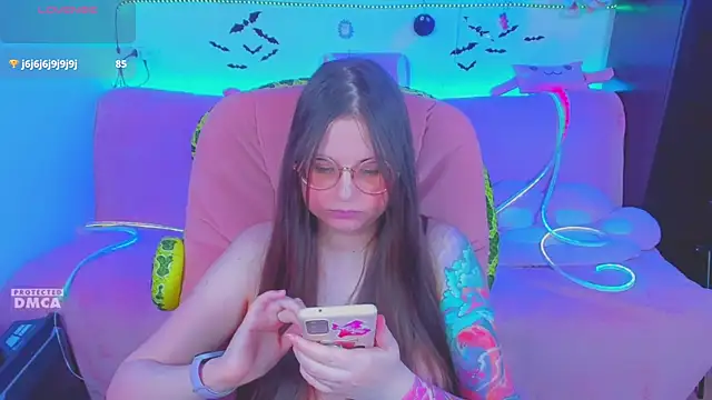 Lolisuccub's Live XXX Chat