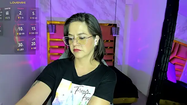 Chat XXX en directo de Luciifeer_