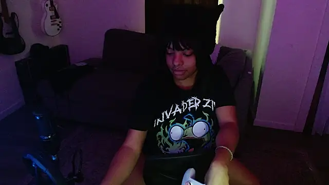 cnc_cutiexx Show in webcam