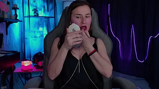 Golden_Dragon Chat XXX live