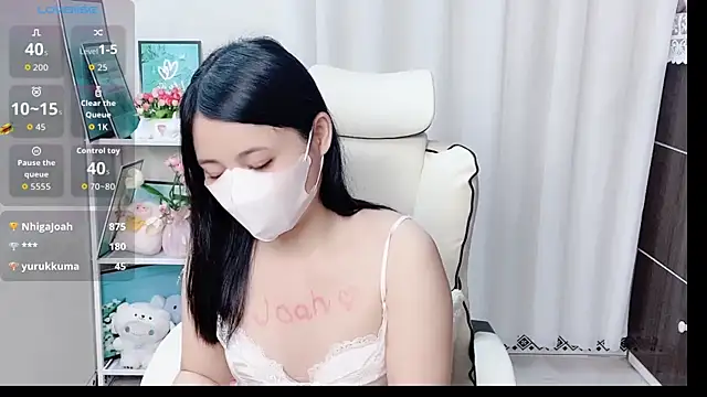 Clover_Nhi 现场XXX聊天