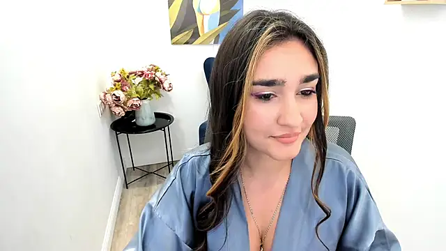 Chat XXX en directo de GoldenHeart_1