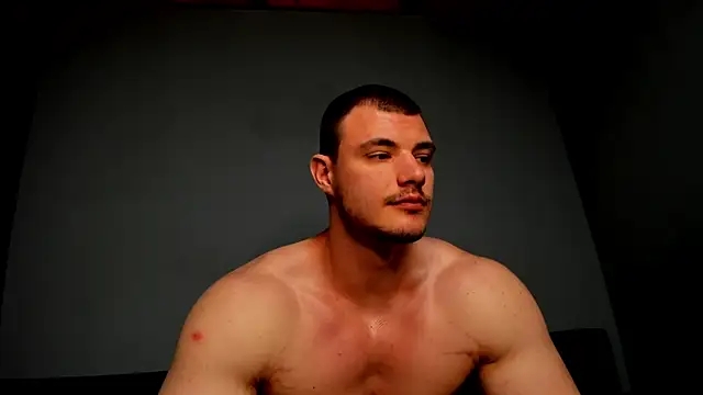 Troy_Bigtitan – webcam-show