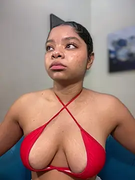 ChristyAddams Show in webcam