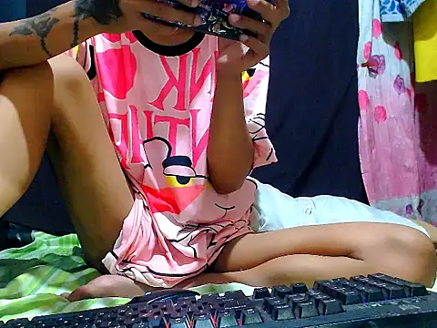 แชท XXX สดของ AwesomeMistress_Bigcock