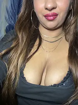 Zeynep-Lahsen's Live XXX Chat