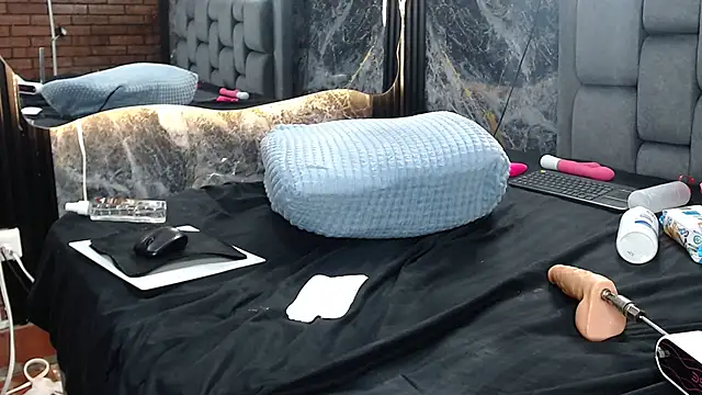 Chat XXX en directo de Couple_Gold69