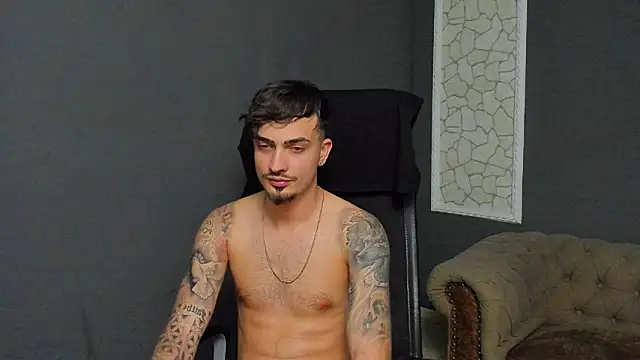 Živý XXX chat BrandonTate