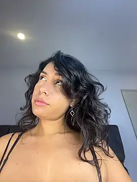 دردشة PilarJones_ الجنسية المباشرة