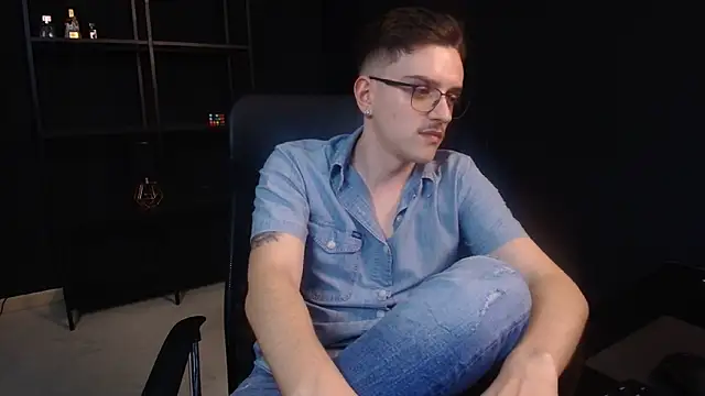 FelixStarkk Chat XXX live
