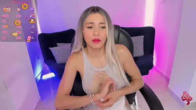 emilly_smith_1 élő XXX-chatje