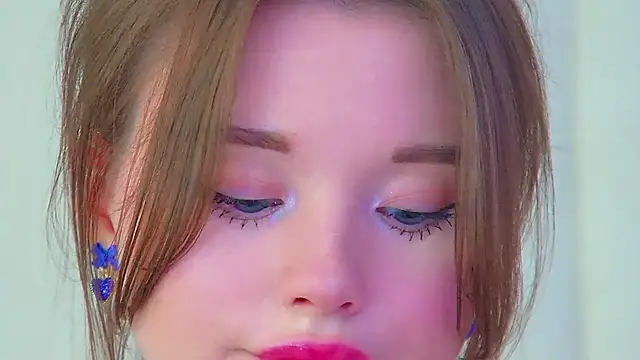 KeiraAsti 即時 XXX 聊天