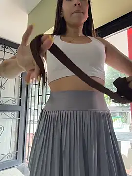 Živý XXX chat LittleDoll___