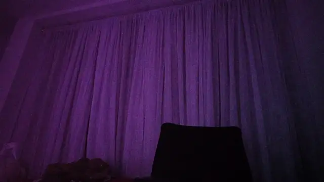 Rpoolrboy élő XXX-chatje