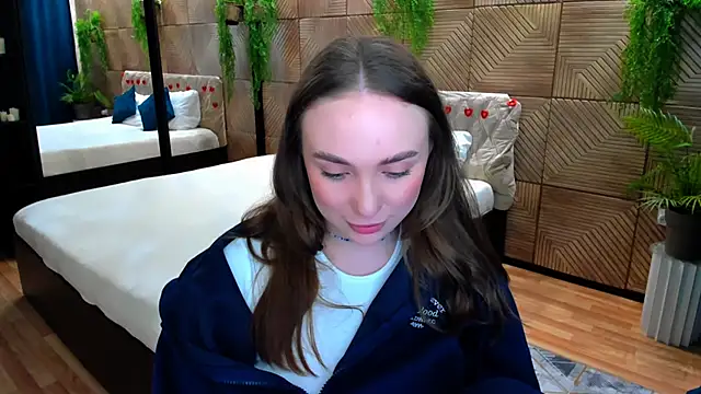 TrueReincarnation Chat XXX in diretta