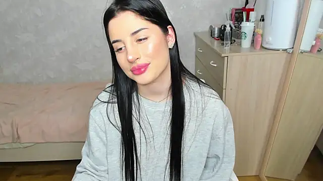 meowallen Adlı Modelin Canlı XXX Sohbeti