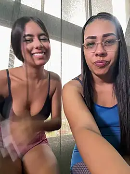 SAMY_AND_ARI élő XXX-chatje