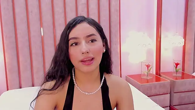Zoe_Monrow's Live XXX Chat