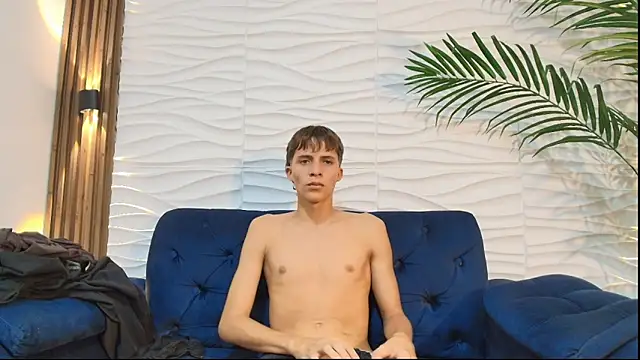 Pavo_tv Show Webcam
