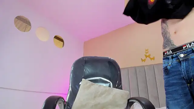 Nascary_Fox Chat XXX live