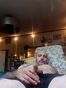 ClydeCan409 élő XXX-chatje