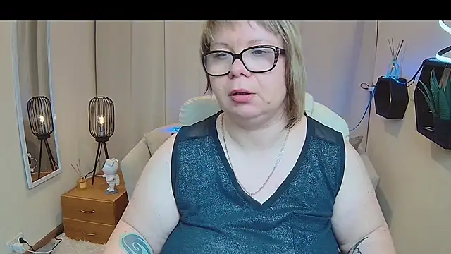 عرض كام BonnnyBoobsy