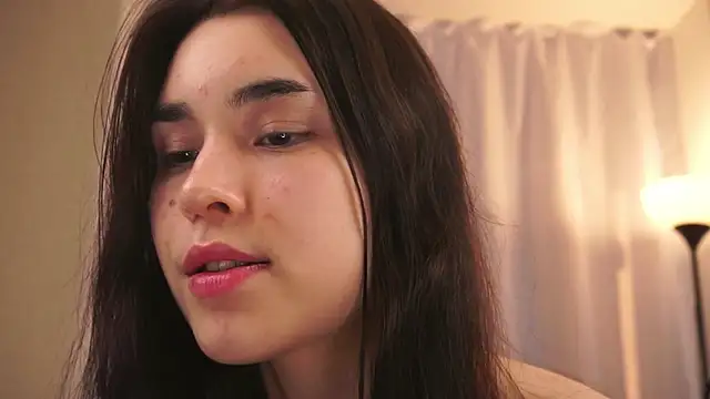 Chat +18 de KarryFlennoy ao vivo