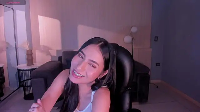 Chat +18 de LucieMartin ao vivo