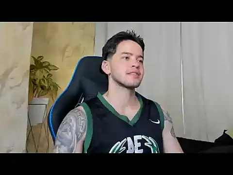 RONNY_COLTON's Live XXX Chat