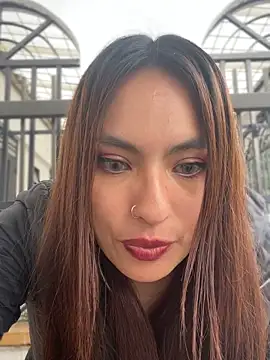 Adarha_Ramirez Chat XXX in diretta