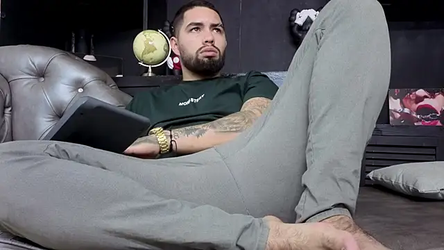 Chatroom XXX en direct de matteosantos