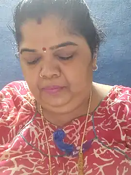 tamilthanushri Chat XXX in diretta