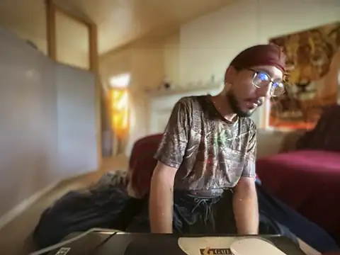 ThrowedWorldWide Chat XXX live
