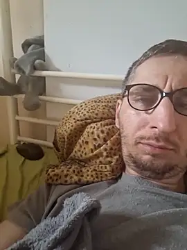 HoundingIniquityn Webbikameraesitys