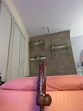 Chat XXX en directo de Keirahartz