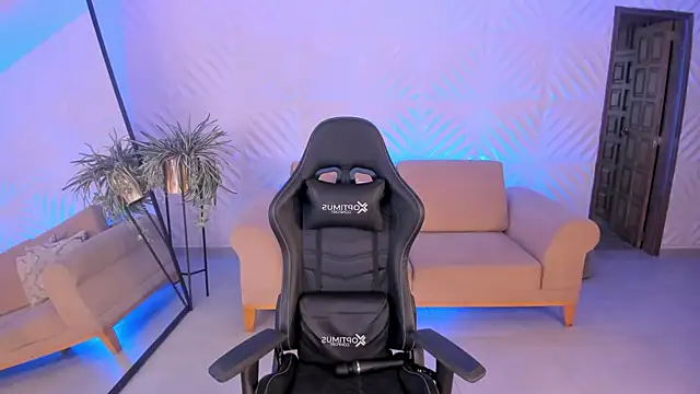 Онлайн чат XXX KylaMorrison