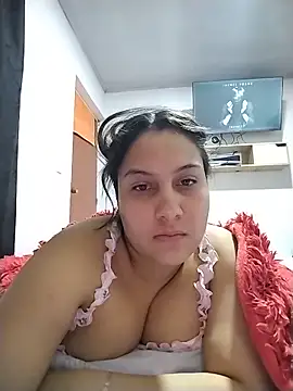 esmeralda_jadees' Live XXX Chat