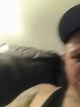 ThickaThuckDick07: απευθείας συνομιλία ΧΧΧ