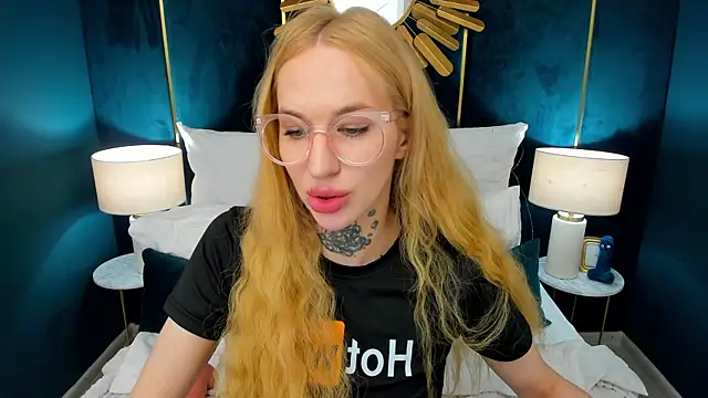 PalmLora1's Live XXX Chat