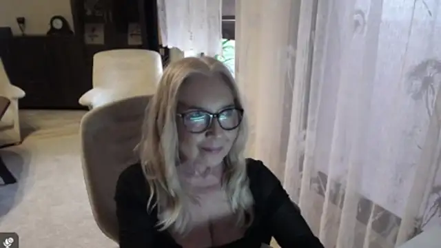 sofia_xkiss Live XXX-chat