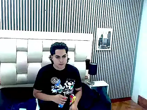 Chat +18 de Alex_Wolft ao vivo