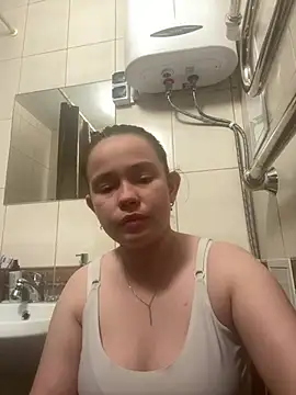 RiaLowelyt Live XXX-chat