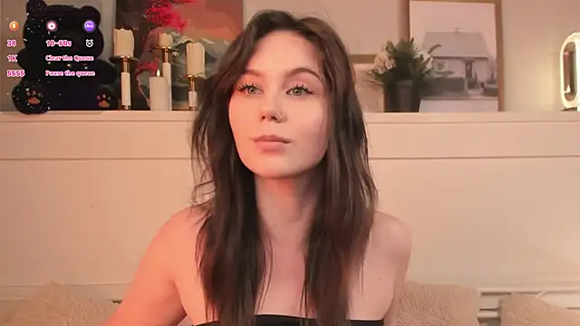 UnaMedison live XXX chat